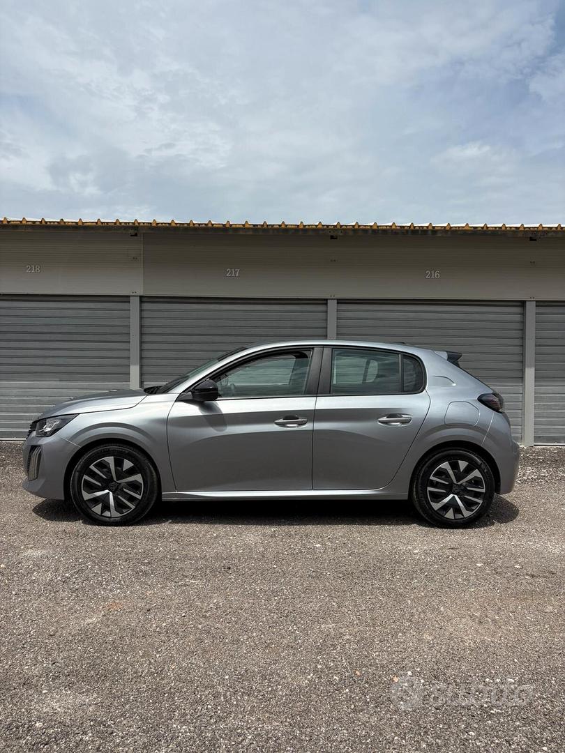 Peugeot 208 2025 photo 4