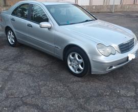 MERCEDES Classe C (W/S203) - 200 cdi