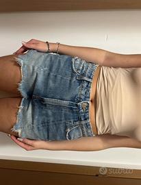 shorts di jeans