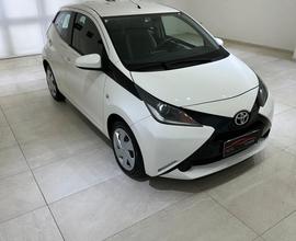 TOYOTA AYGO UNICO PROPRIETARIO GUIDABILE DA NEOPAT