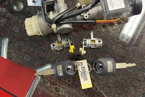 KIT SERRATURA ORIGINALE SSANGYONG PER MOD. KIRON C