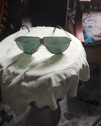 Porsche design P8480