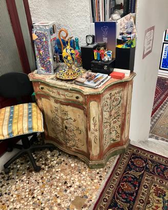Credenza