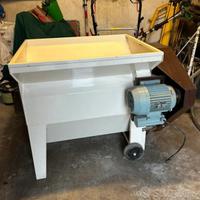 Pigia diraspatrice per uva