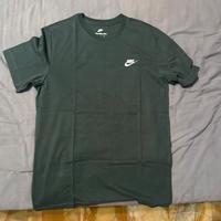 T-shirt nike