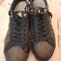 sneaker liou jo 39 dettagli oro