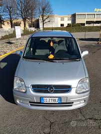 Opel Agila del 2003 con 110.000 km