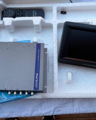 Alpine TME-M006SP Monitor LCD 5.6" a Colori con Ce