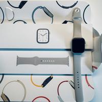 Apple Watch Series 7 - GPS + Cellular