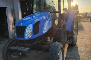 New holland tla 100