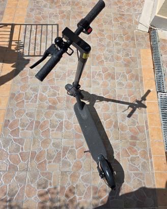 monopattino Xiaomi pro 2