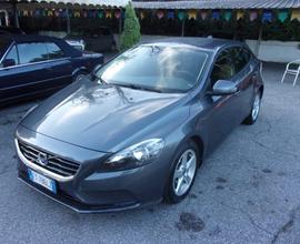 VOLVO V40 D2 1.6 Kinetic