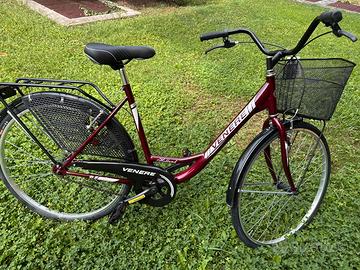 Nuova bicicletta da Donna