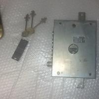 Serratura per porta blindata H