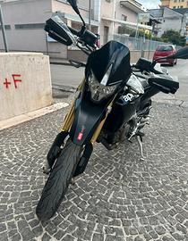 Aprilia Dorsoduro 750