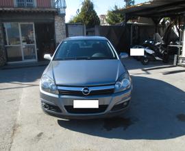 OPEL Astra 4ª 1.7 DIESEL BERLINA FULL 2006