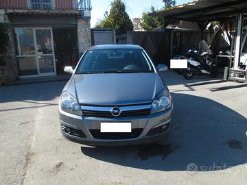 OPEL Astra 4ª 1.7 DIESEL BERLINA FULL 2006