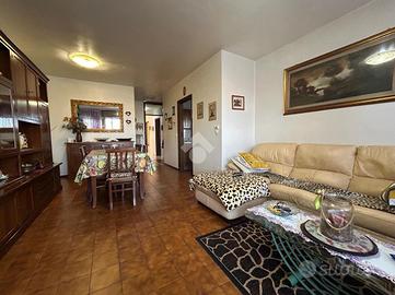 3 LOCALI A COMACCHIO