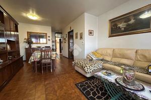 3 LOCALI A COMACCHIO