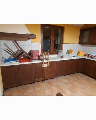 Cucina in massello artigianale 
