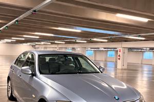 BMW 318i  benzina 4 porte euro 5
