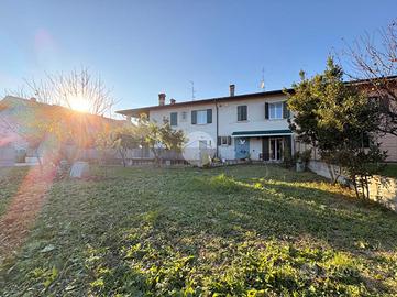 PORZIONE DI TRIFAMILIARE A GUSSAGO