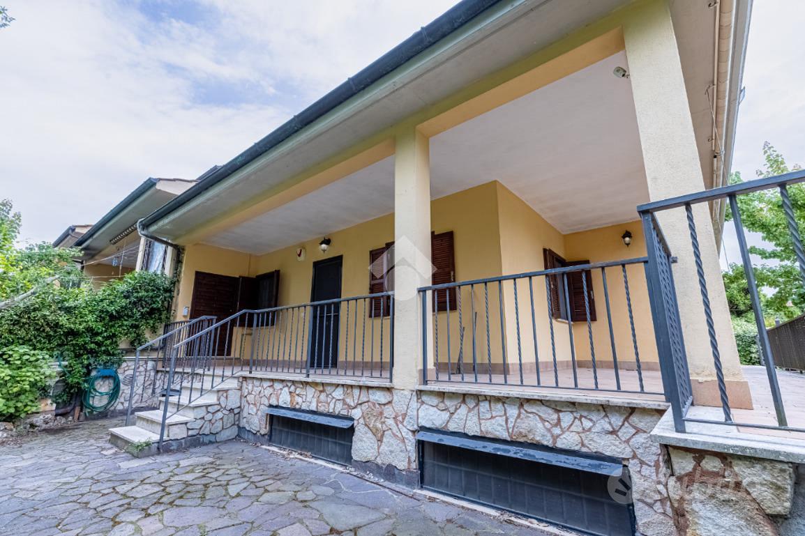 PORZIONE DI TRIFAMILIARE A ANGUILLARA SABAZIA - Altro