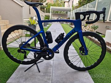 BICI DA CORSA PINARELLO NEW DOGMA 2025