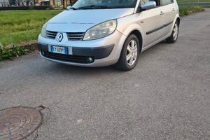 Renault Scenic benzina
