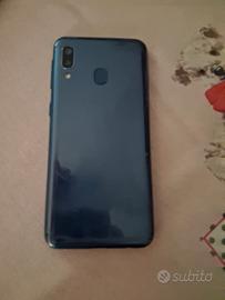 Samsung Galaxy A20e- giga 32-ram3