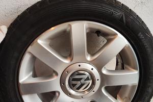 Cerchi in lega con gomme invernali