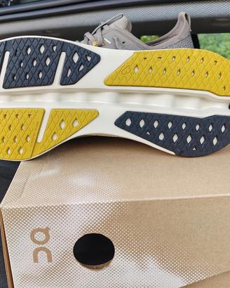 scarpe sportive nuove