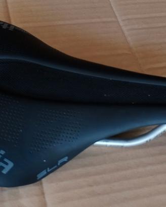 Selle Italia Slr e pneumatici Vittoria E-Agarro 29