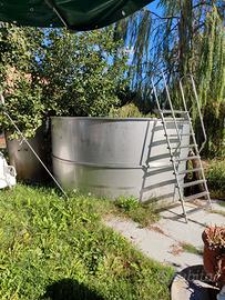 Piscina in acciaio inox