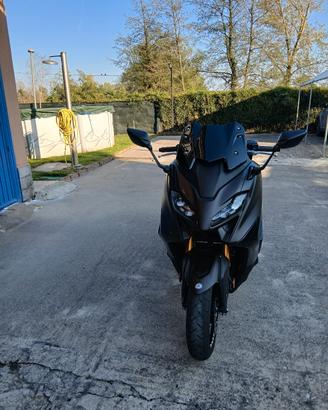 Yamaha tmax560 tec 