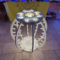 tavolino botte con rosone incastonato