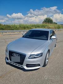 Audi A4 B8 Berlina S line 2.0 170 cv Diesel