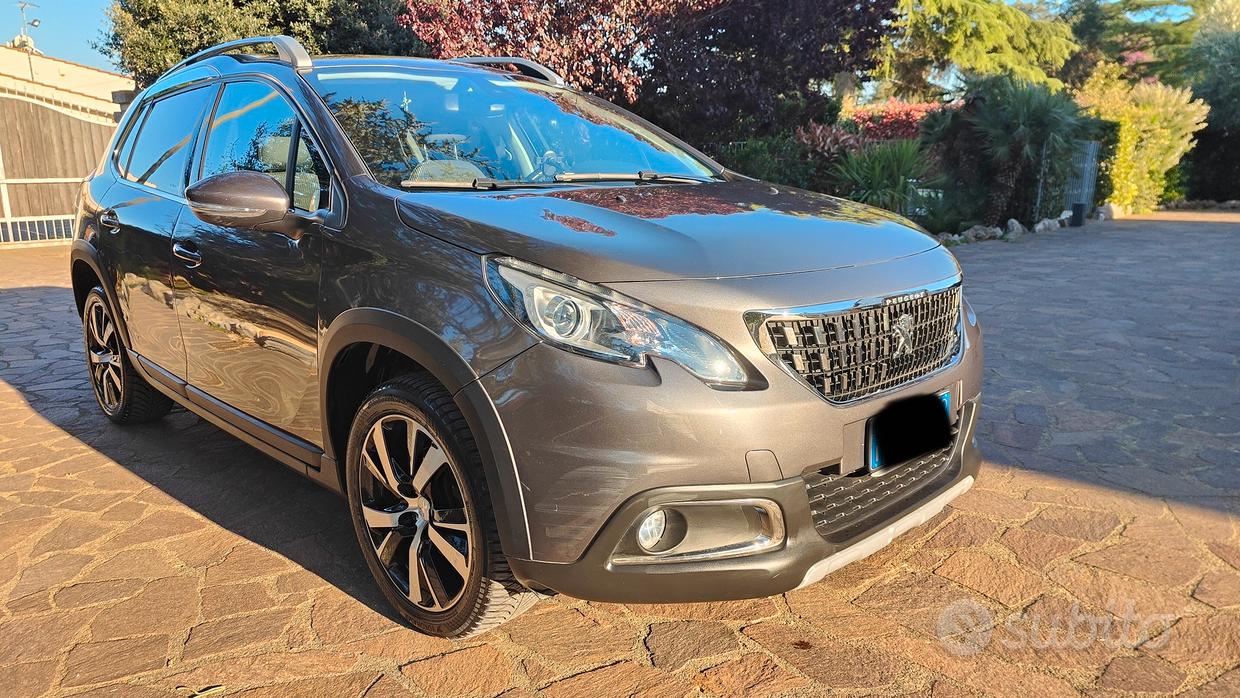 Peugeot 2008 1.2 PureTech Allure Cambio automatico