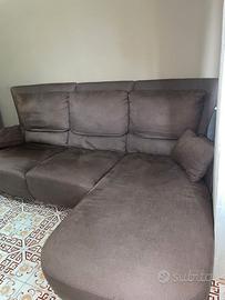 Divano Chateau d'Ax con penisola