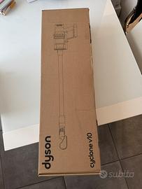 Dyson V10 Total Clean