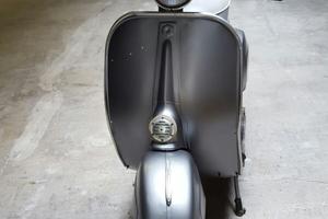 Vespa 50 faro tondo anno 1971
