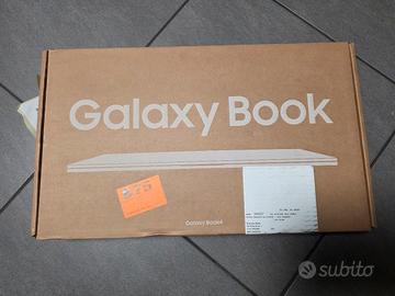 pc portatile Galaxy Book4 NUOVO 
