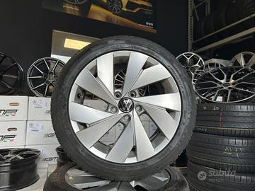 Kit ORIGINALE Volkswagen Golf 225/45/17