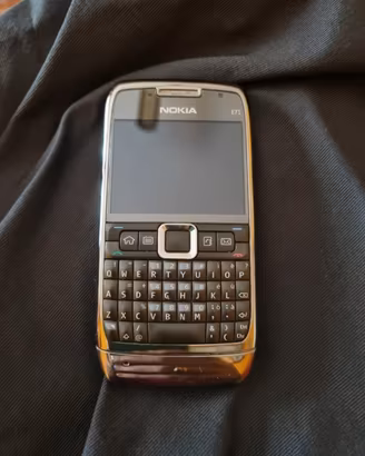 Nokia E71
