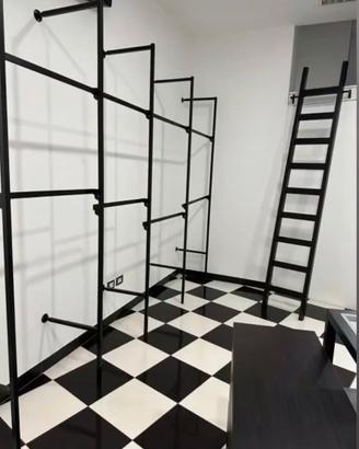scaffalature per negozio abbigliamento accessori
