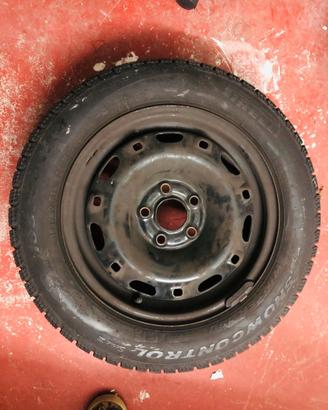 Gomme Invernali Pirelli Snowcontrol 185/60 R14