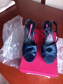 Sandali eleganti con tacco