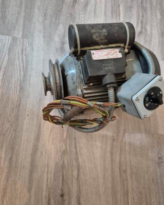 motore elettrico con  condensatore
