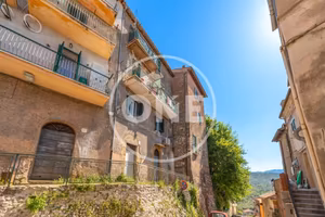 Appartamento di 108 m² con 4 locali a Castel Madam