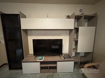 mobile salotto TV in quercia